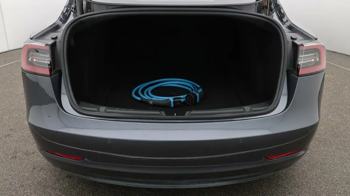 2021-tesla-model-3-e-long-range-awd-big-17