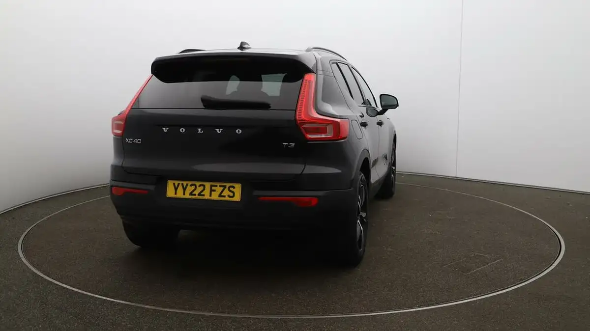 2022-volvo-xc40-15-t3-r-design-auto-big-46