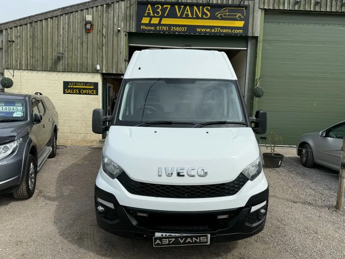 2016-iveco-daily-s-class-23td-35s13v-3000-h1-plus-panel-big-3