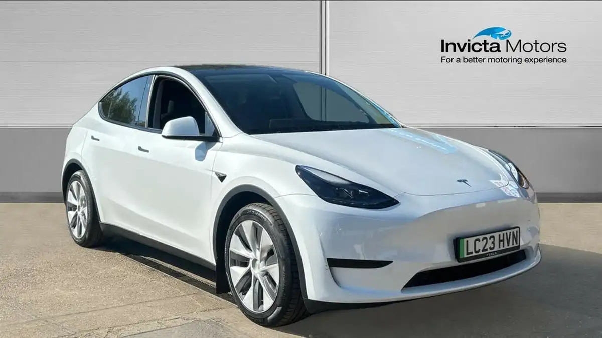 2023-tesla-model-y-e-rwd-big-0