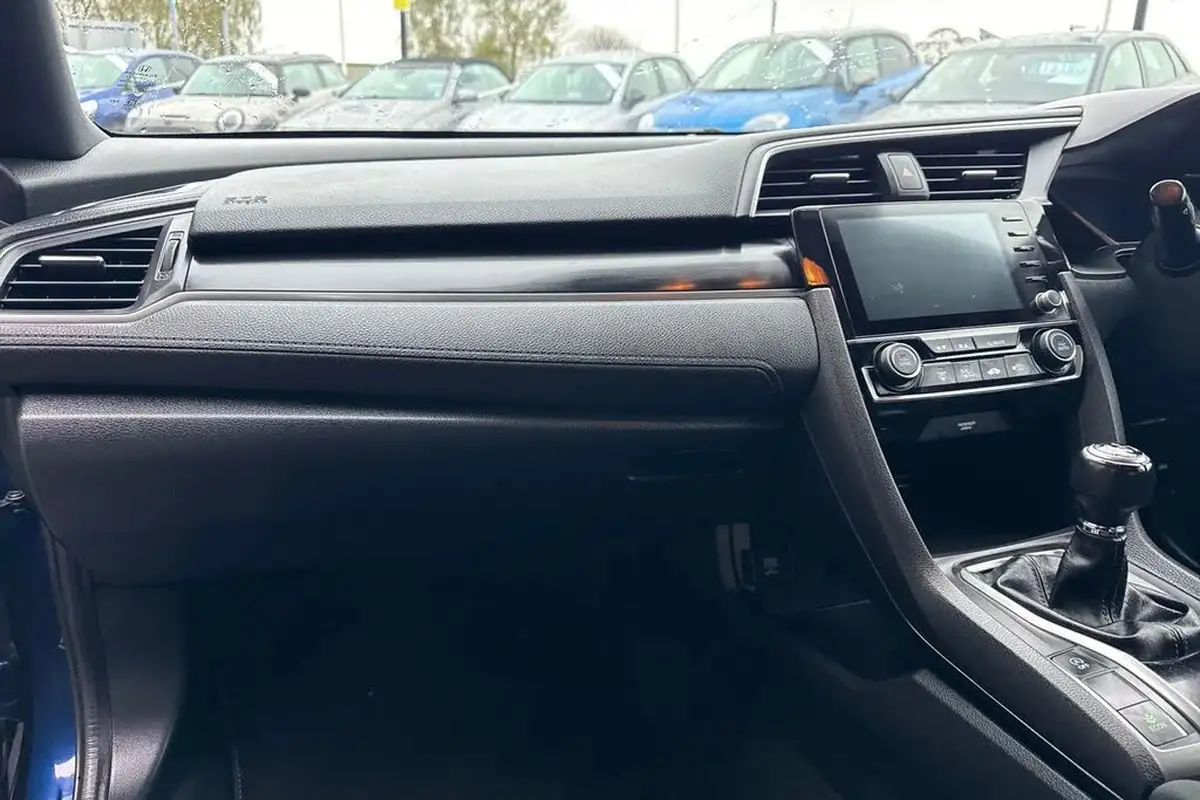 2021-honda-civic-10-vtec-turbo-sr-hatchback-5d-big-19