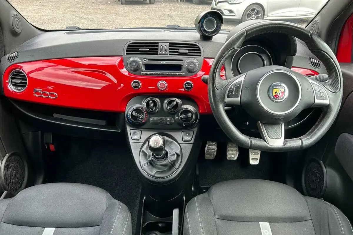 2016-abarth-500-14-tjet-595-big-8