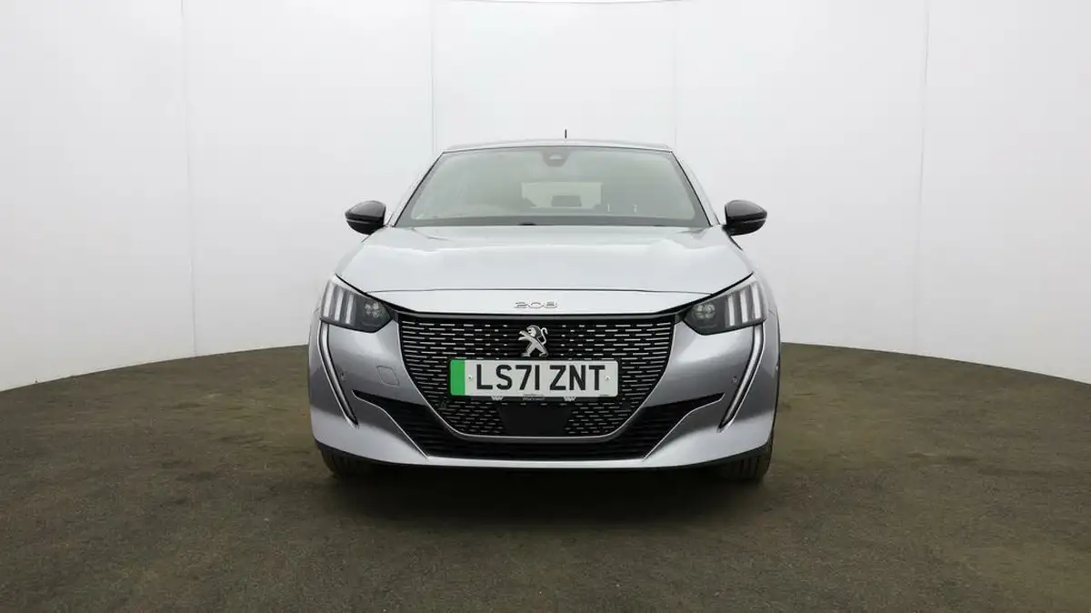 2021-peugeot-208-e-gt-50kwh-big-1