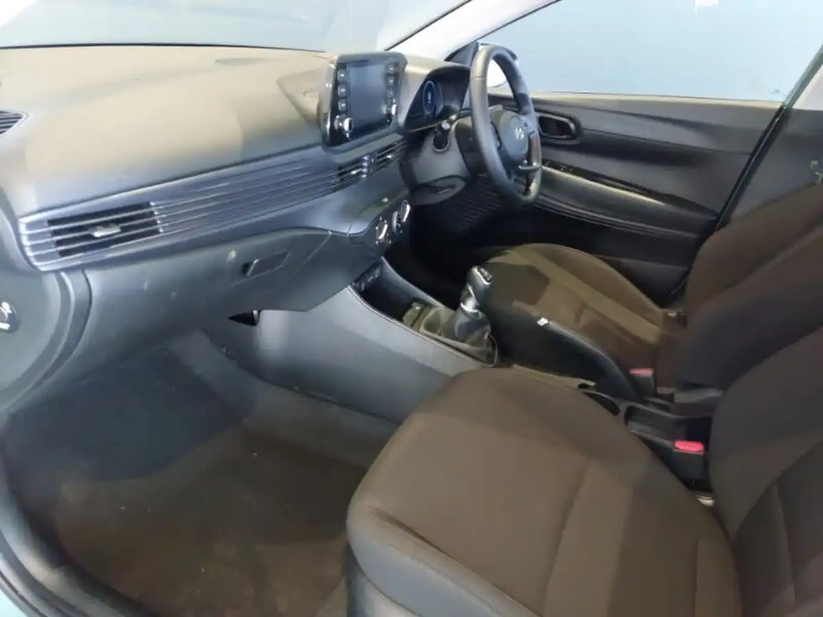 2024-hyundai-i20-10-t-gdi-advance-big-4