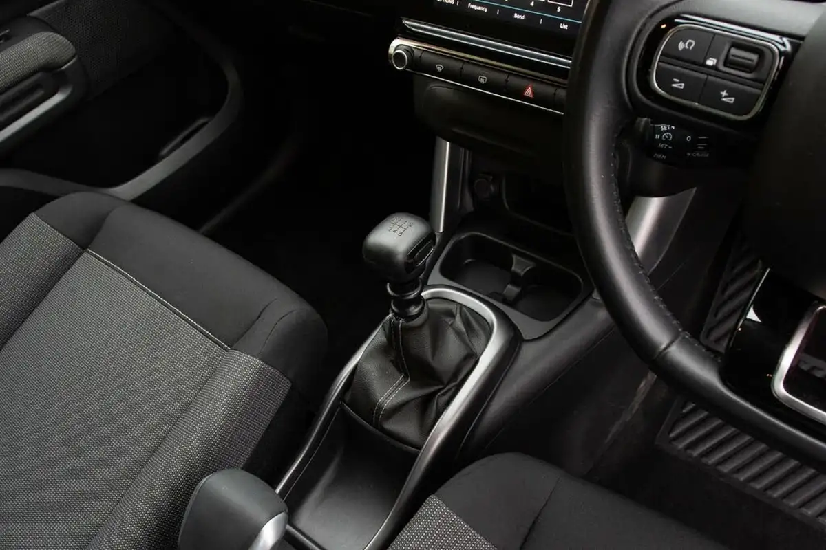 2019-citroen-c3-aircross-12-puretech-flair-110ps-ss-big-30