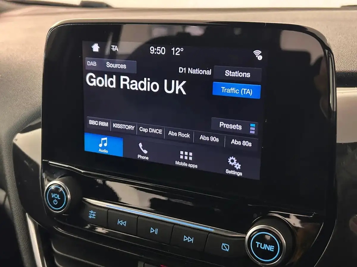 2018-ford-fiesta-10t-st-line-140ps-5d-big-31
