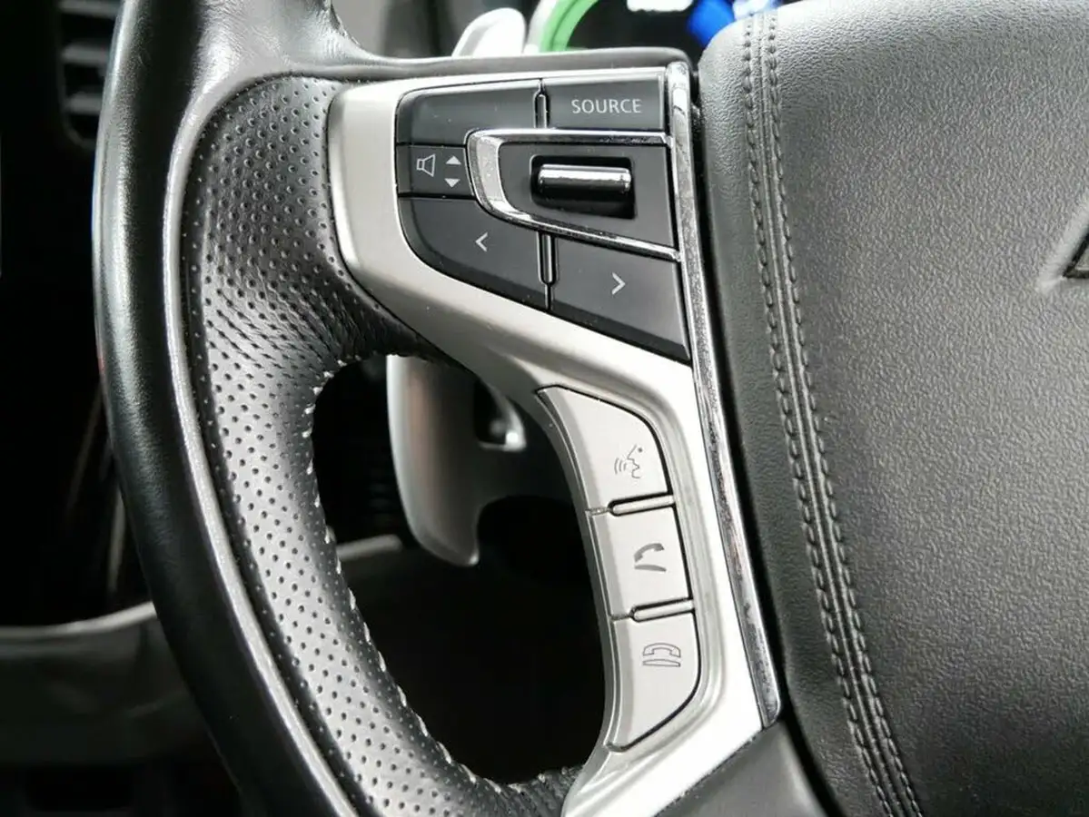 2020-mitsubishi-outlander-24-reflex-plus-commercial-big-30