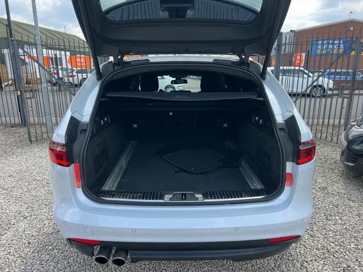 2017-jaguar-xf-20td-r-sport-180ps-sportbrake-5d-1999cc-auto-big-8