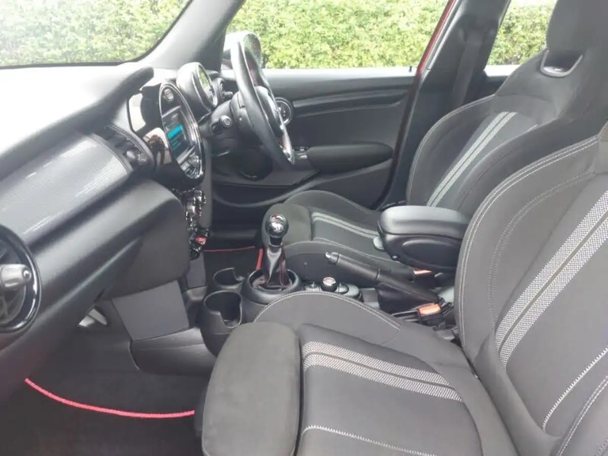 2019-mini-cooper-15-cooper-sport-hatchback-5d-big-4