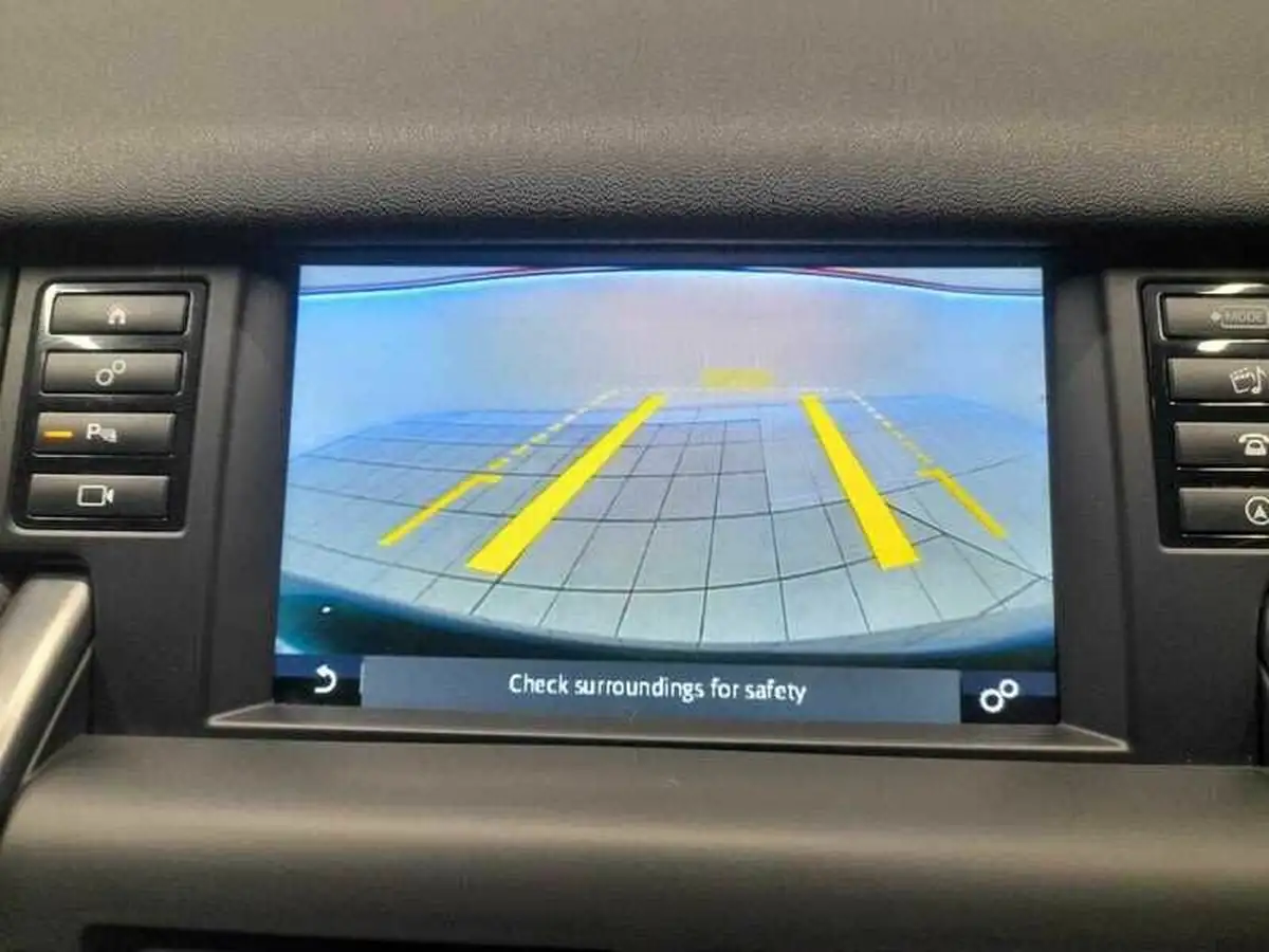 2019-land-rover-discovery-sport-20td4-landmark-big-19