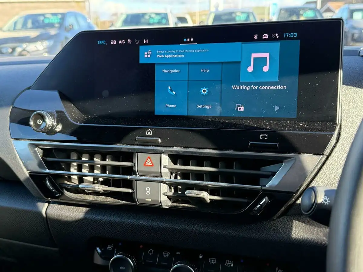 2024-citroen-c4-12-puretech-max-130ps-ss-eat8-big-16
