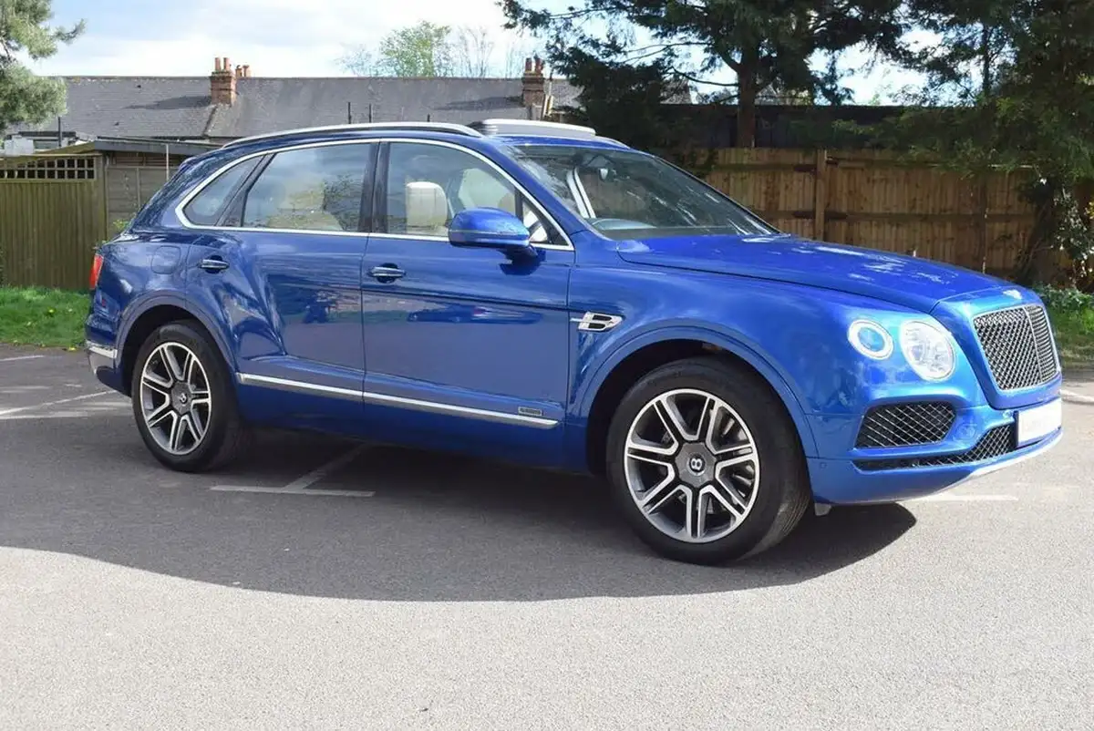 2017-bentley-bentayga-40-diesel-big-44
