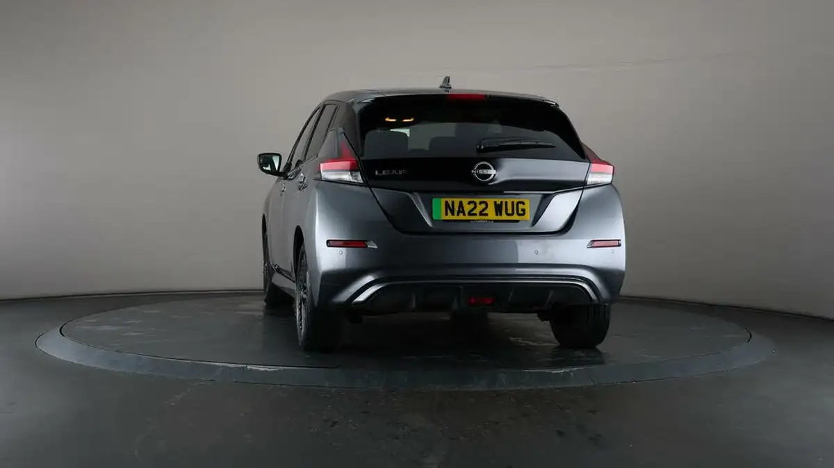 2022-nissan-leaf-e-e-tekna-59kwh-big-38