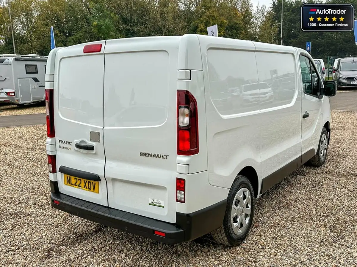 2022-renault-trafic-20dci-sl28-130-business-big-5