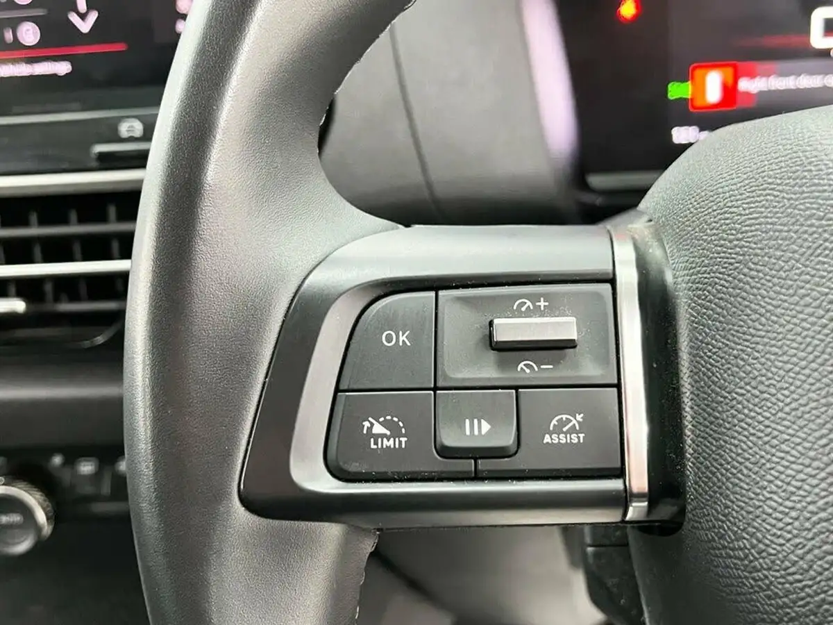 2021-citroen-c4-12-puretech-shine-130ps-big-22