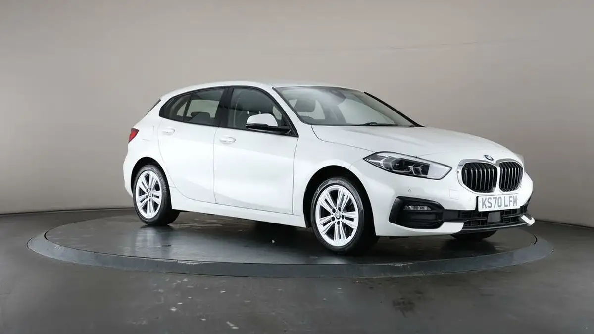 2020-bmw-1-series-15td-116d-sport-big-1