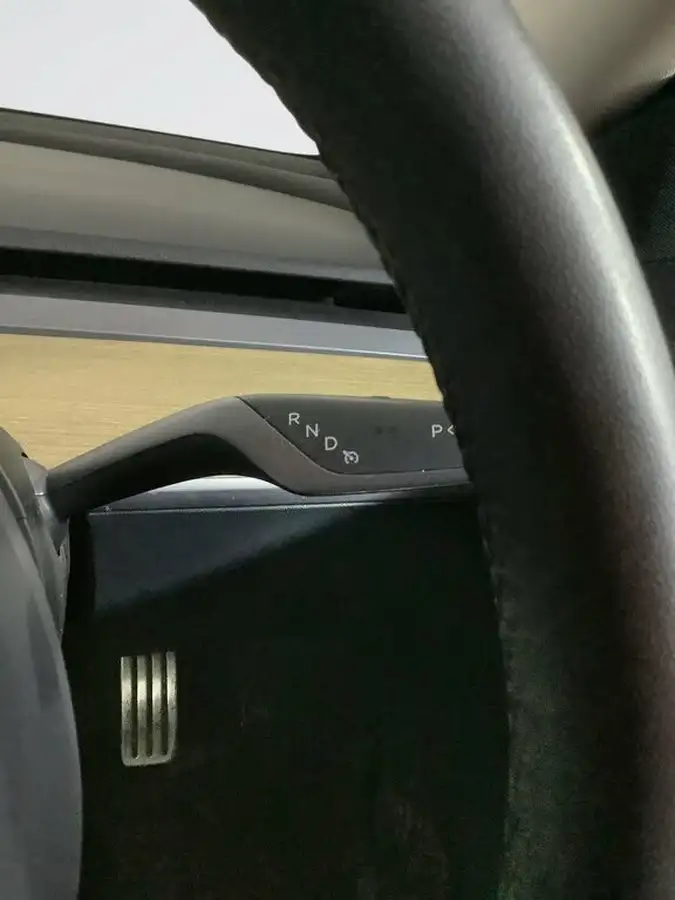 2020-tesla-model-3-e-performance-big-17