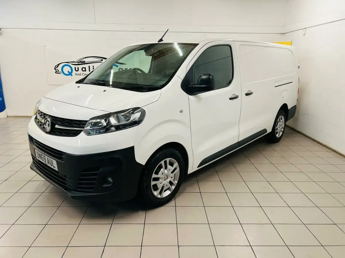 2019-vauxhall-vivaro-15td-2900-l2h1-dynamic-big-5