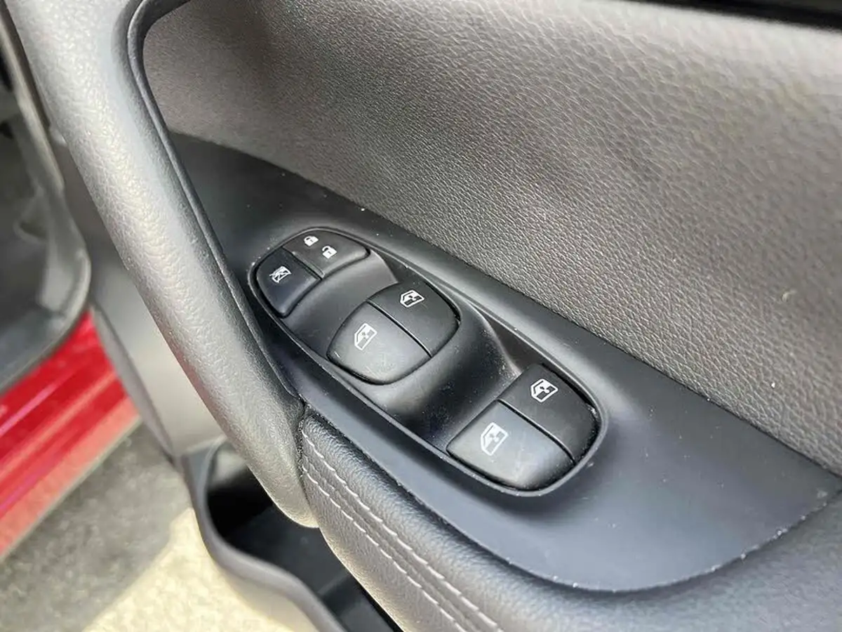 2020-nissan-qashqai-13-dig-t-n-connecta-140ps-big-18