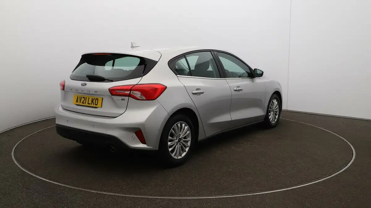 2021-ford-focus-10t-titanium-edition-125ps-hybrid-mhev-hatchback-big-45
