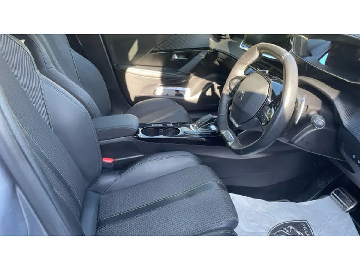 2020-peugeot-208-12-puretech-gt-line-130bhp-eat8-big-46