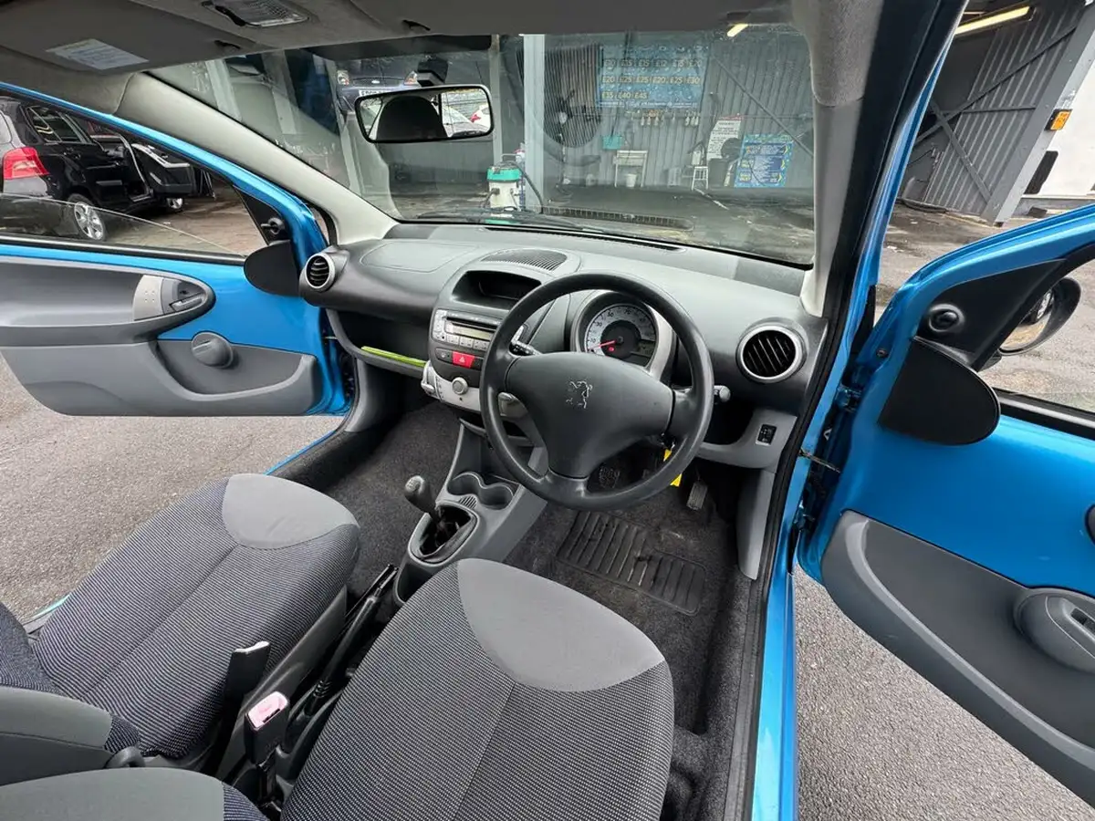 2008-peugeot-107-10-urban-3d-big-45