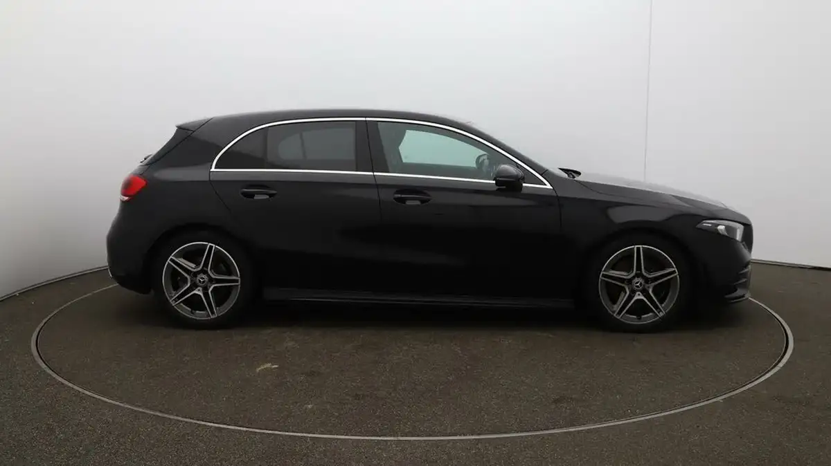 2020-mercedes-benz-a-class-20d-a220d-amg-line-hatchback-5d-big-40