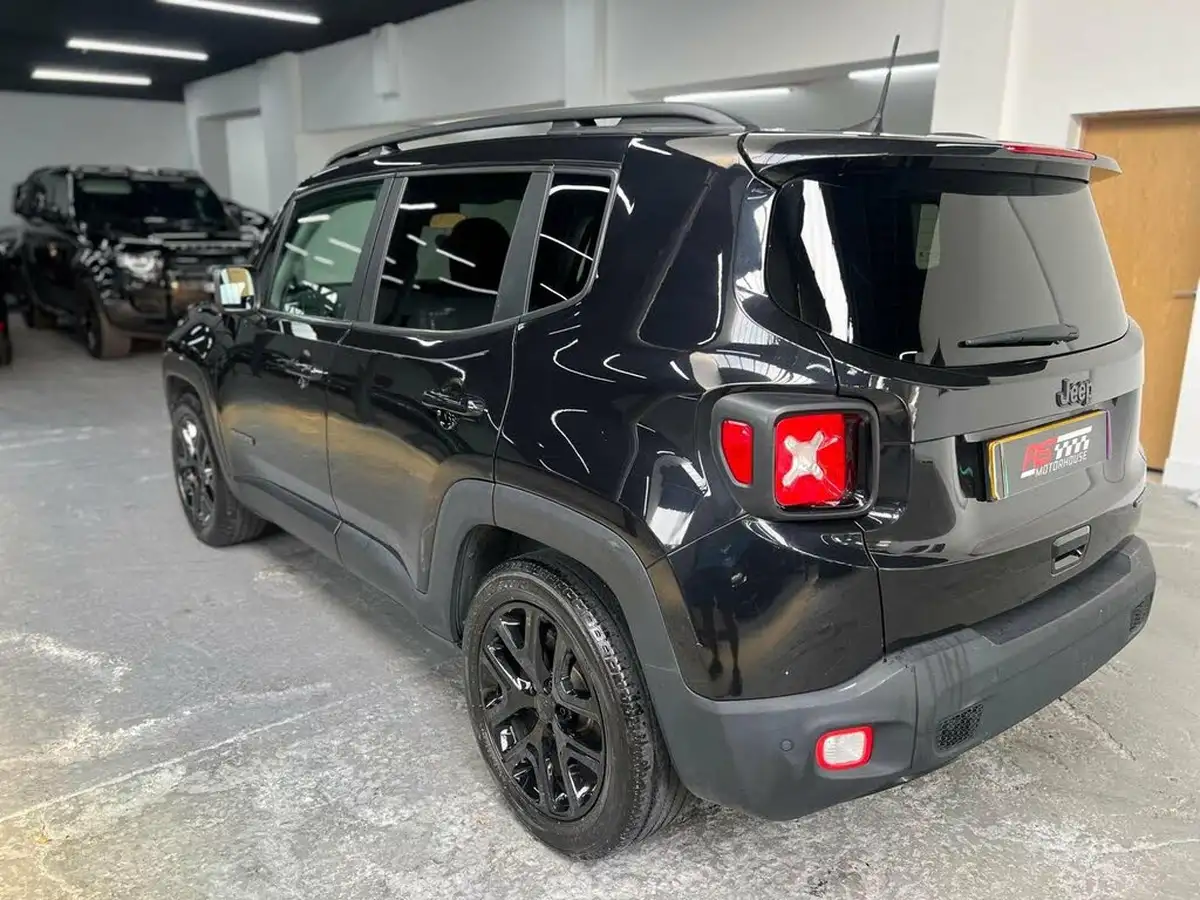 2020-jeep-renegade-10-gse-night-eagle-big-9