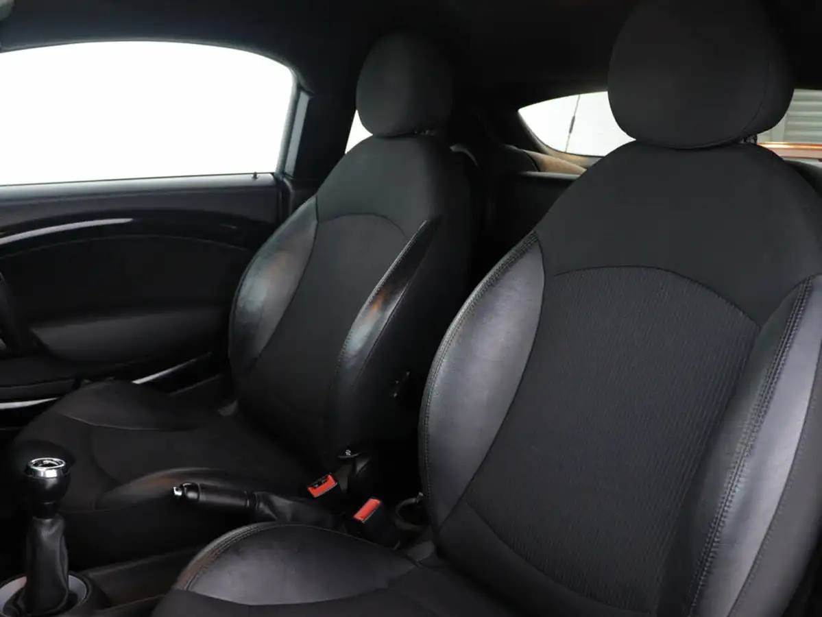 2012-mini-cooper-16-cooper-122bhp-coupe-3d-big-35