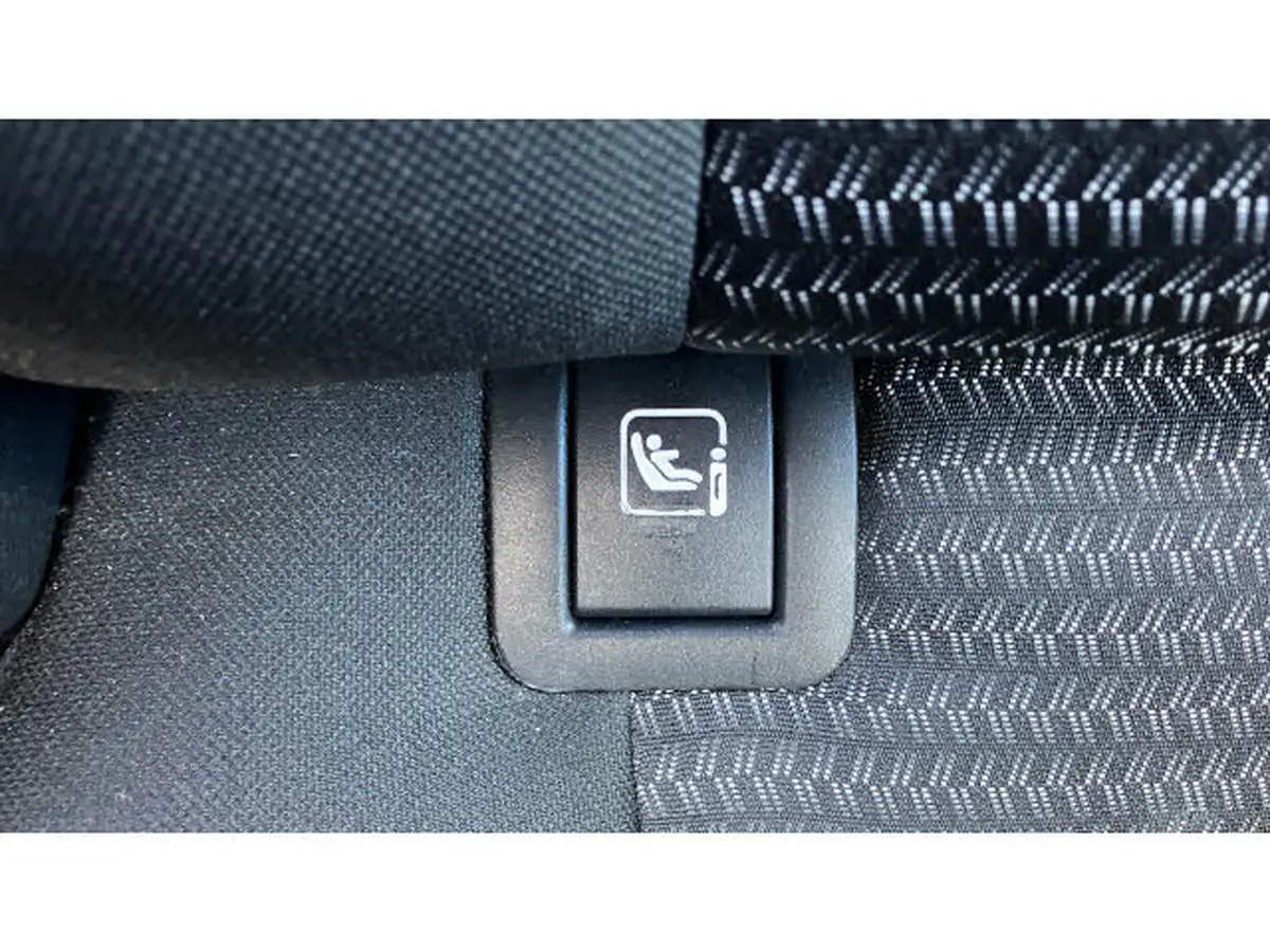 2022-kia-xceed-15-t-gdi-2-big-31