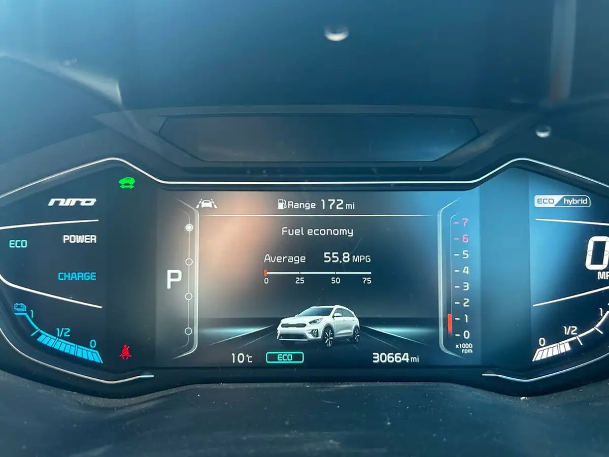 2022-kia-niro-16-gdi-3-156kwh-big-9