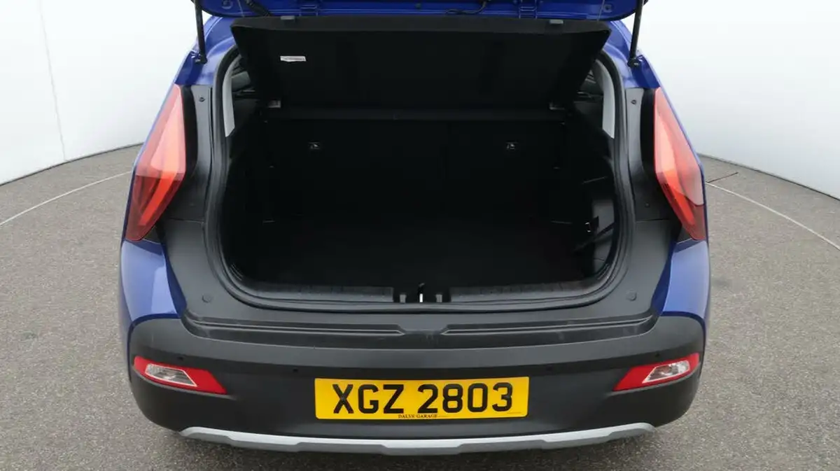 2022-hyundai-bayon-10-t-gdi-premium-100ps-dct-big-17