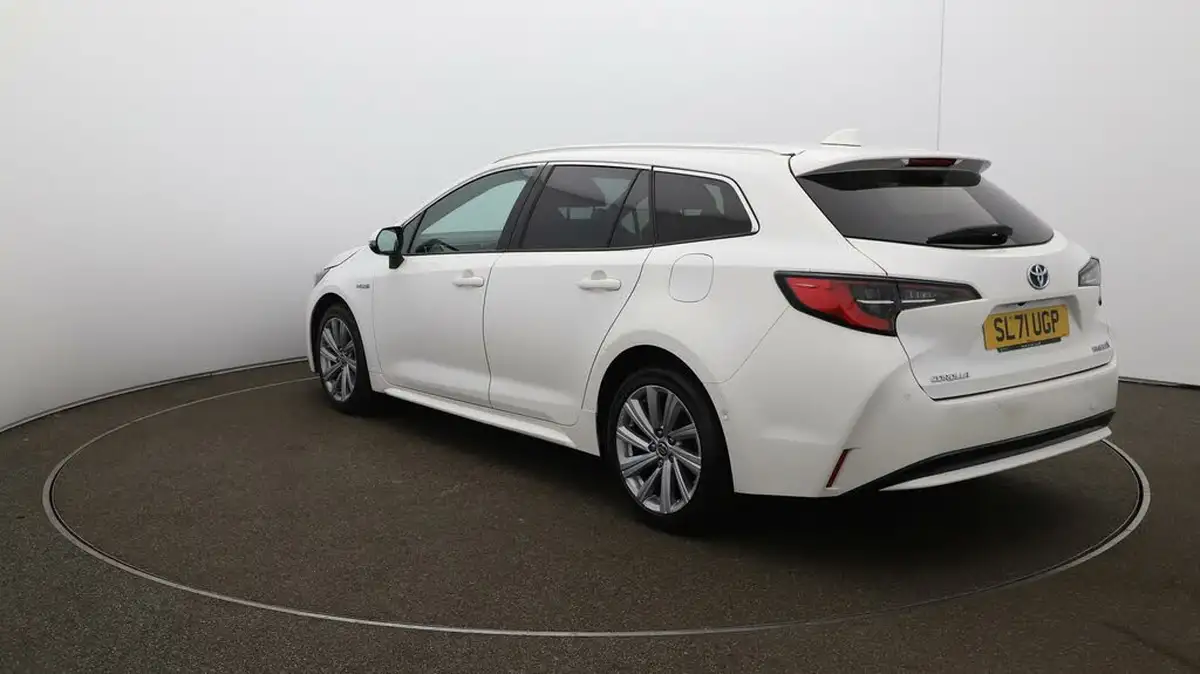 2021-toyota-corolla-18-vvt-i-design-trk-hatchback-5d-big-54