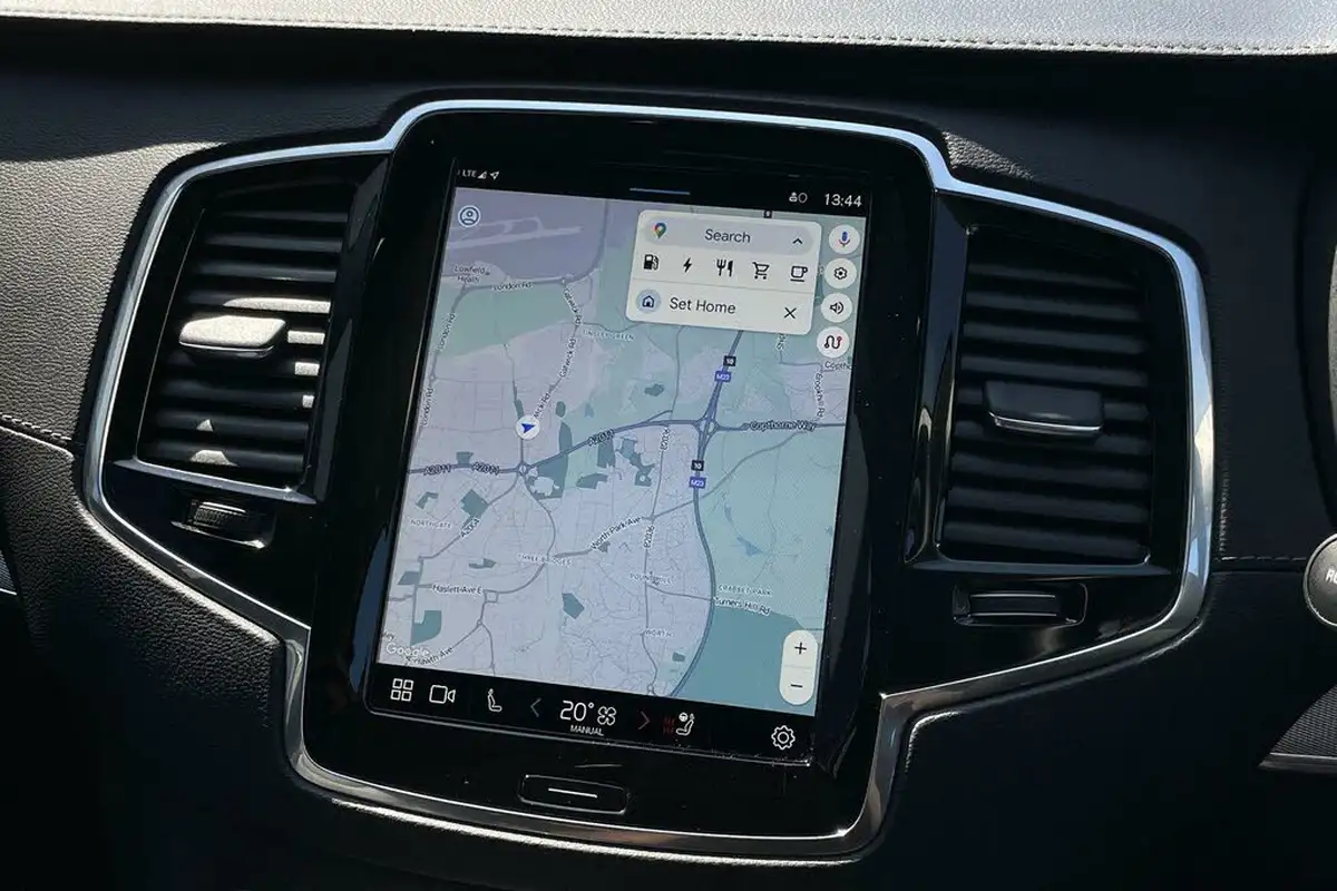 2024-volvo-xc90-20-t8-plus-big-38