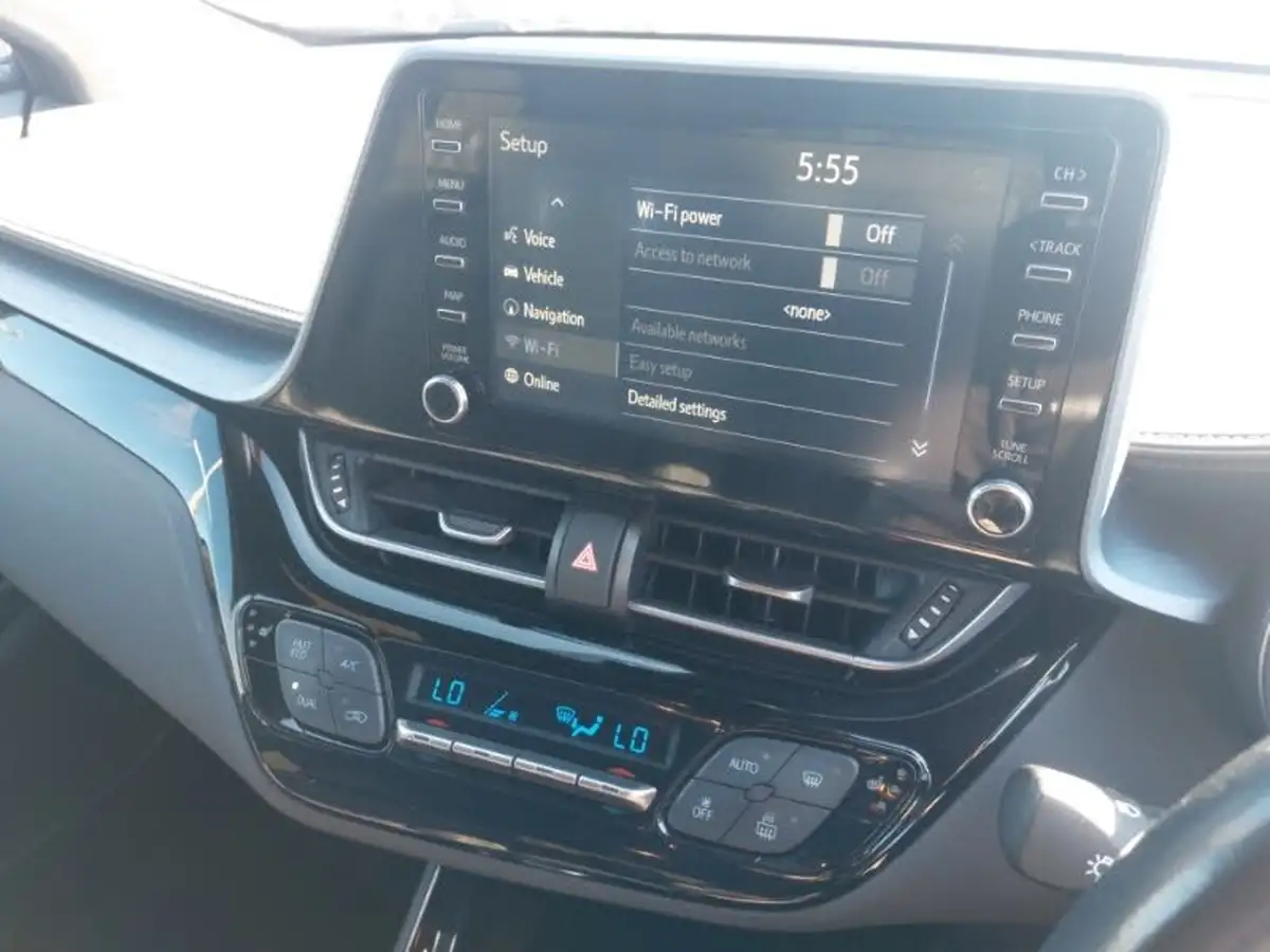 2020-toyota-c-hr-18-vvt-i-design-big-16