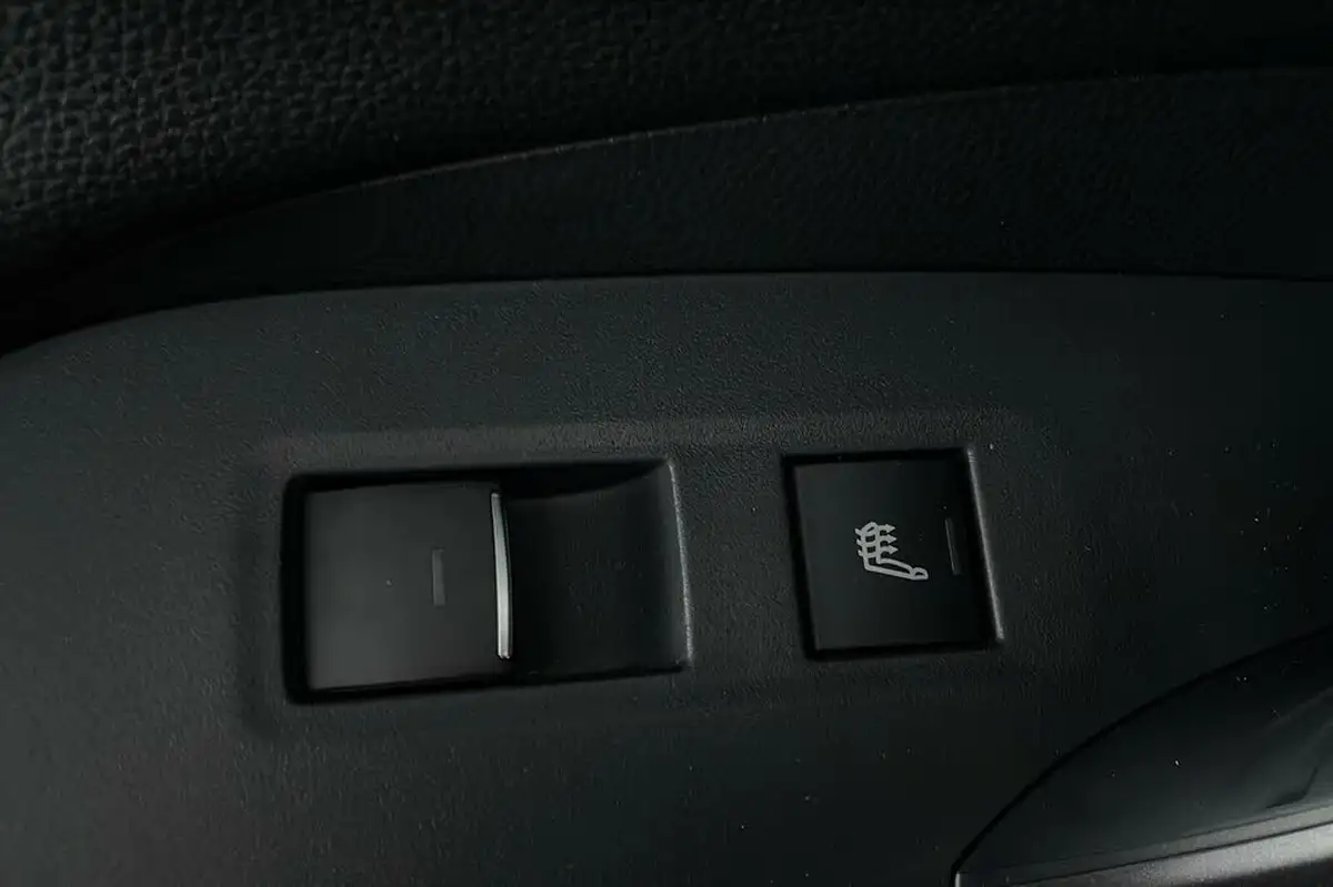 2024-toyota-rav4-25-vvt-i-gr-sport-302bhp-plug-in-big-36