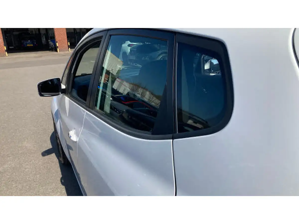 2016-hyundai-ix20-14-se-big-22