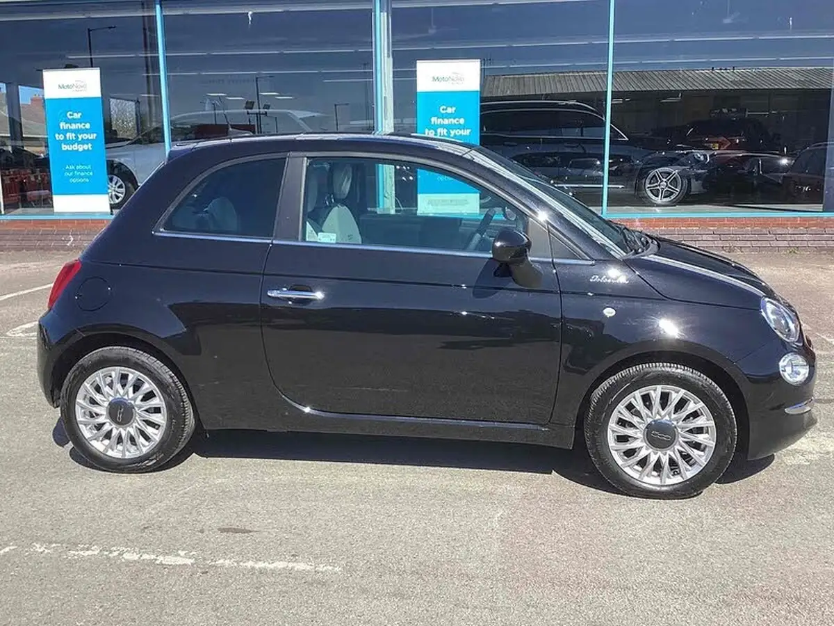2023-fiat-500-10-dolcevita-big-11