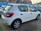 2013-dacia-sandero-12-ambiance-small-38
