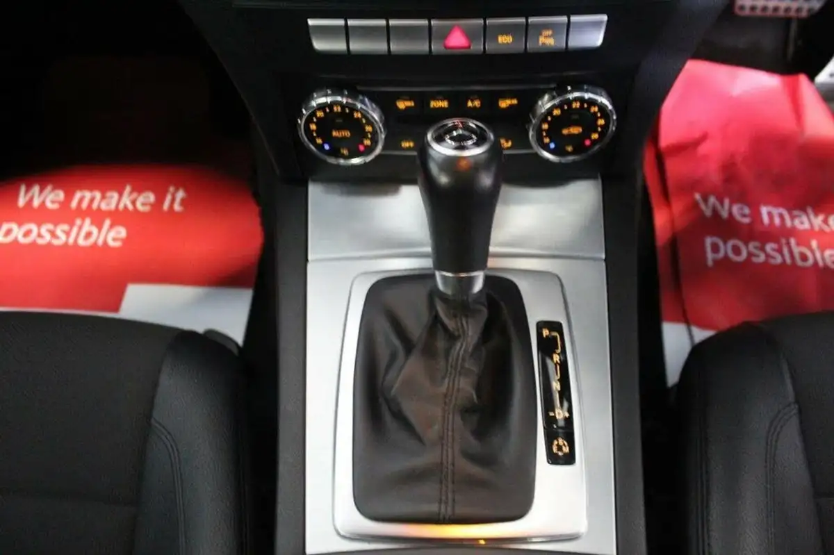 2012-mercedes-benz-c-class-21td-c220-cdi-amg-sport-168bhp-cdi-coupe-2d-7g-tronic-plus-big-28