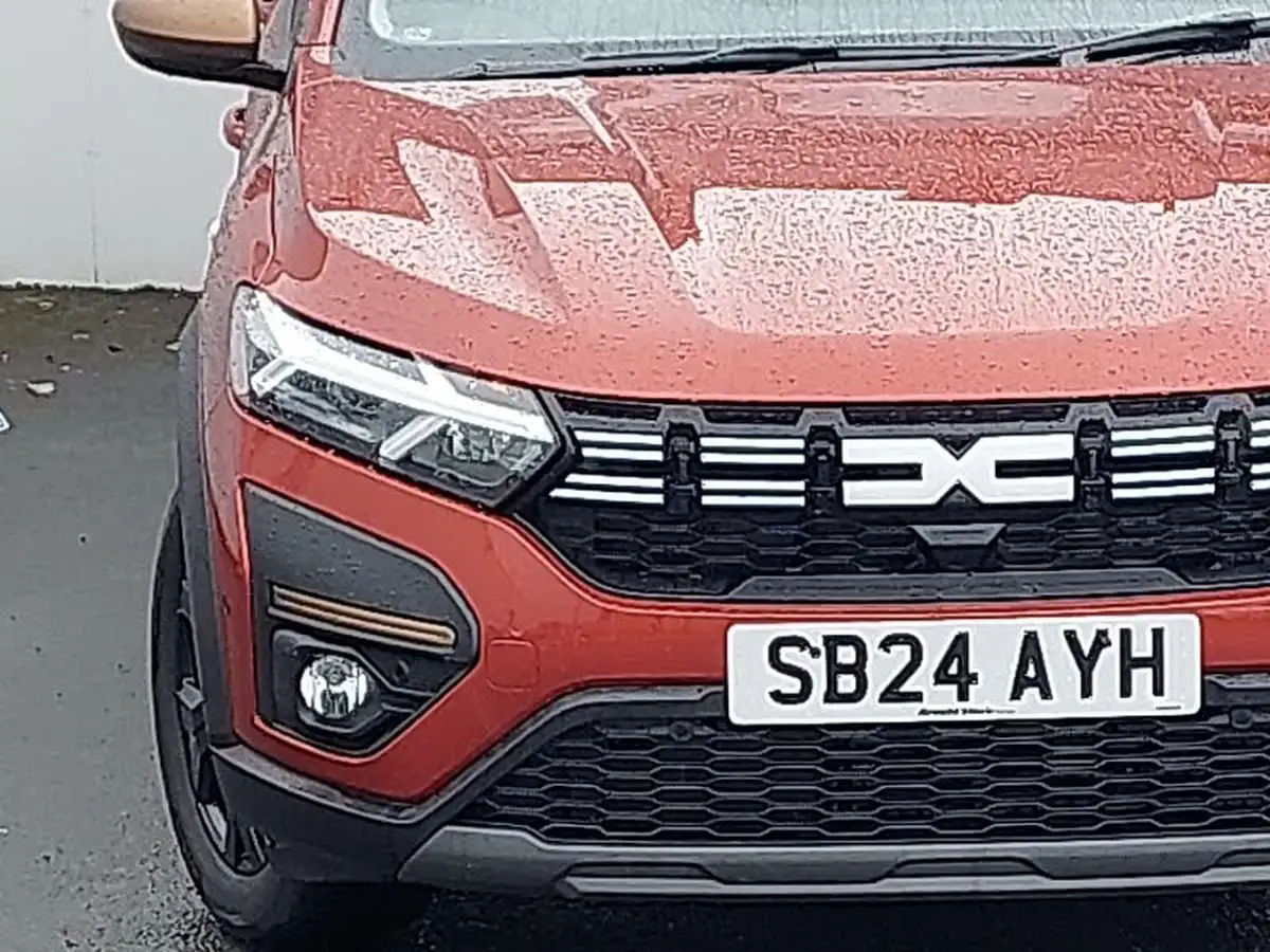 2024-dacia-jogger-16-tce-extreme-big-13
