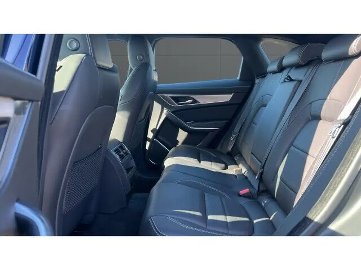 2022-jaguar-f-pace-30-d300-r-dynamic-se-big-3