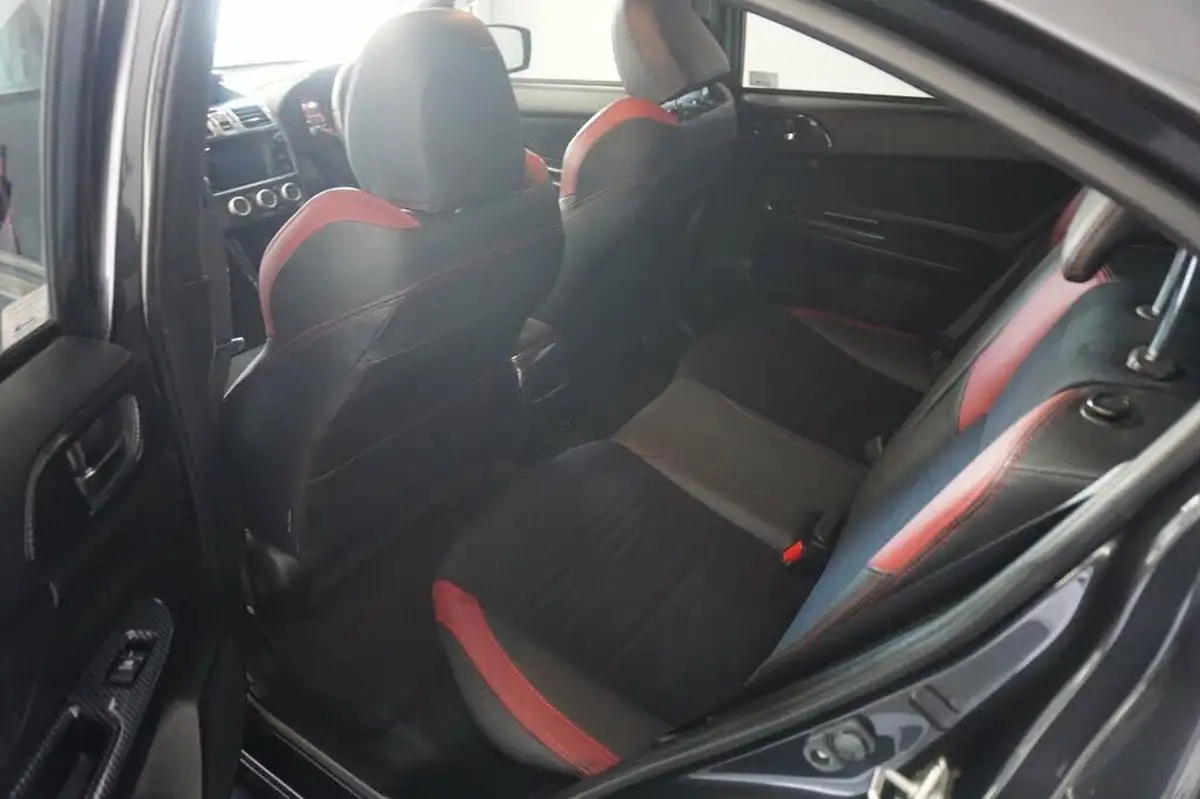 2016-subaru-wrx-25-sti-type-uk-big-39