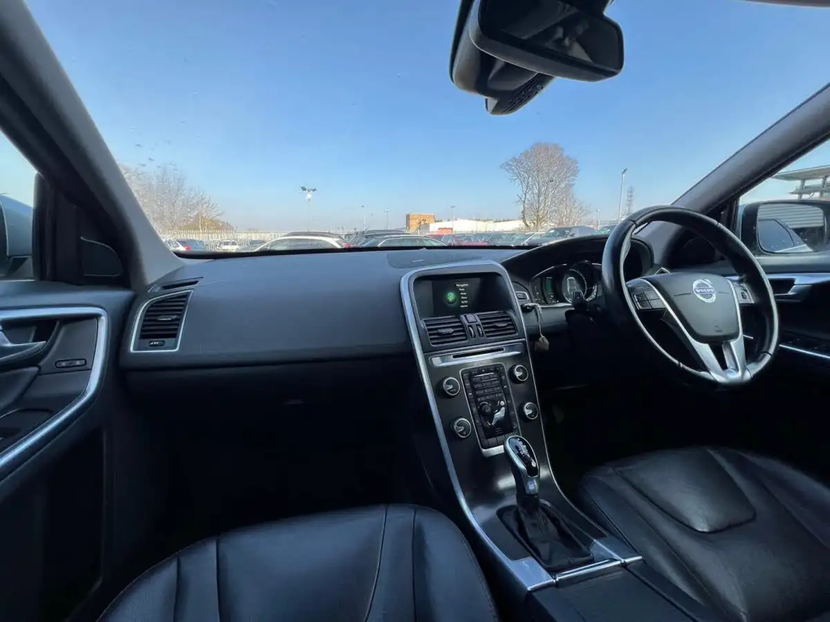 2014-volvo-xc60-24td-d5-se-lux-215bhp-geartronic-big-31