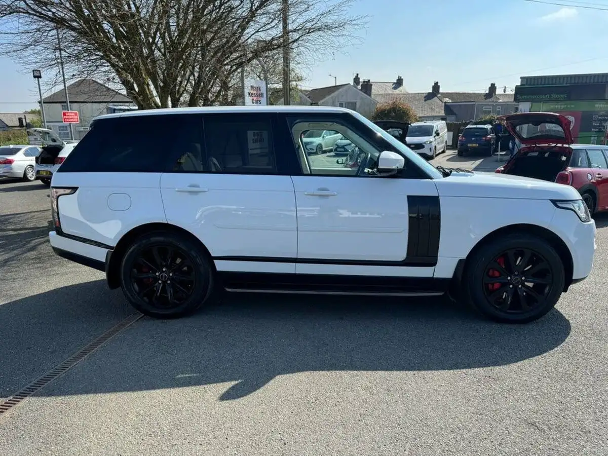 2014-land-rover-range-rover-44-sdv8-vogue-44sd-v8-339bhp-ss-big-1