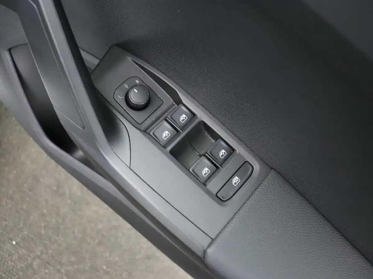 2021-seat-arona-10-tsi-evo-se-technology-big-16