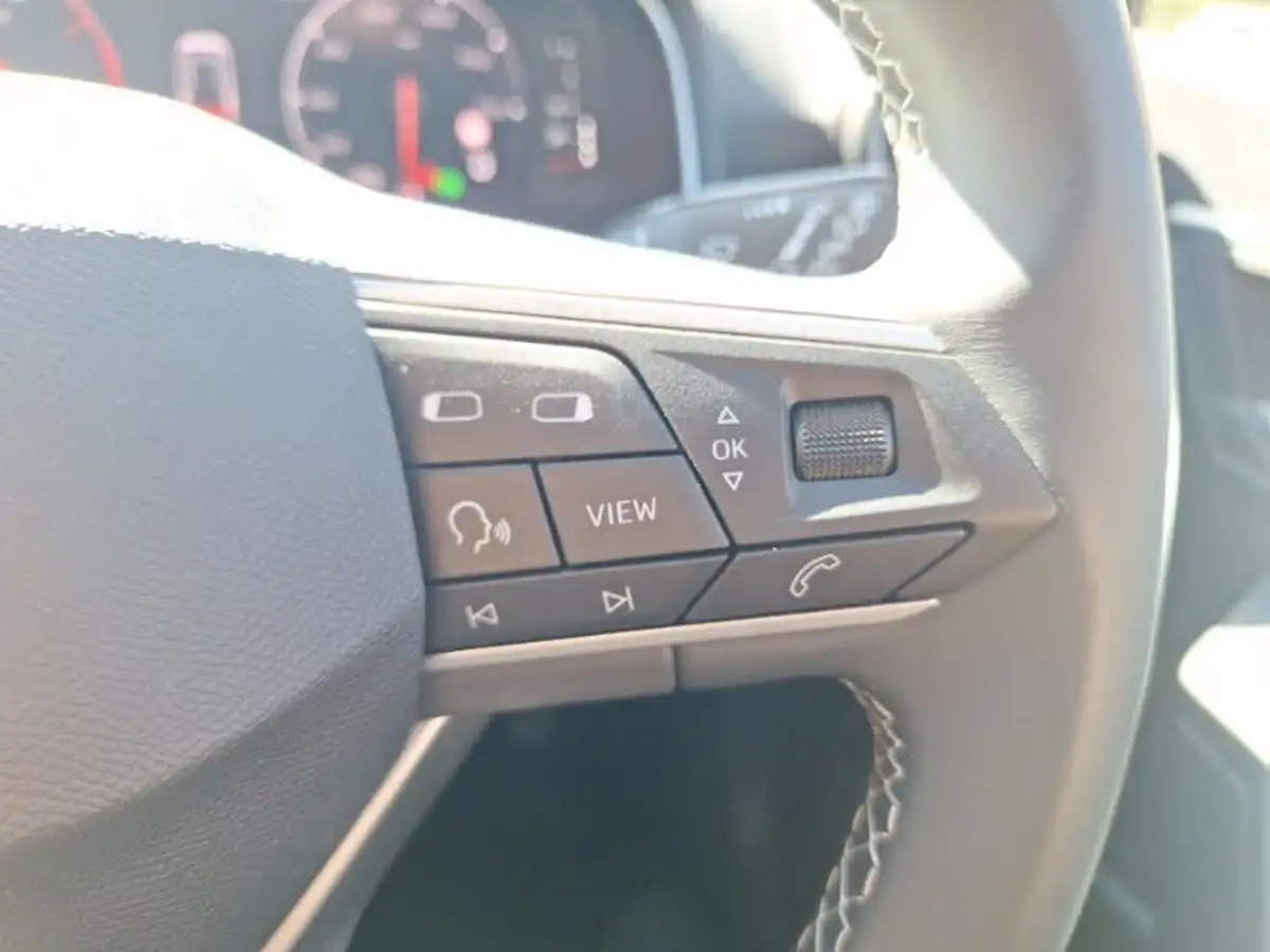 2023-seat-arona-10-tsi-xperience-lux-111ps-dsg-big-12