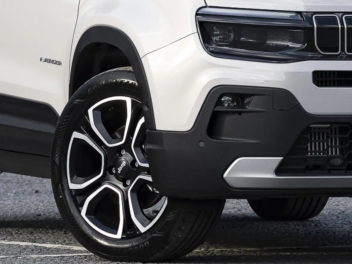 2025-jeep-avenger-12-gse-summit-e-hybrid-48v-auto-big-19