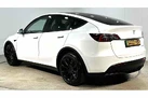 2022-tesla-model-y-e-long-range-small-7