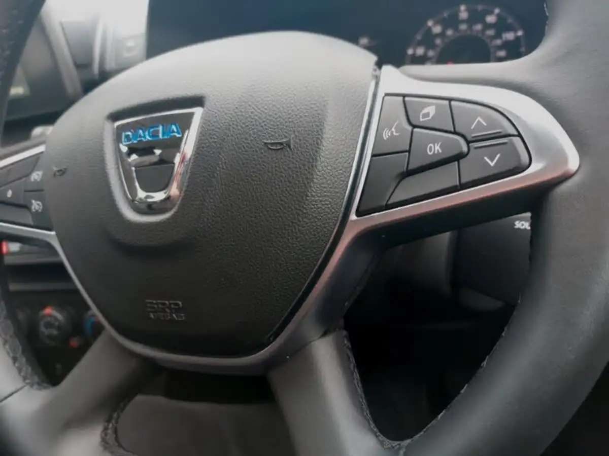 2022-dacia-sandero-stepway-10-tce-comfort-90bhp-big-16